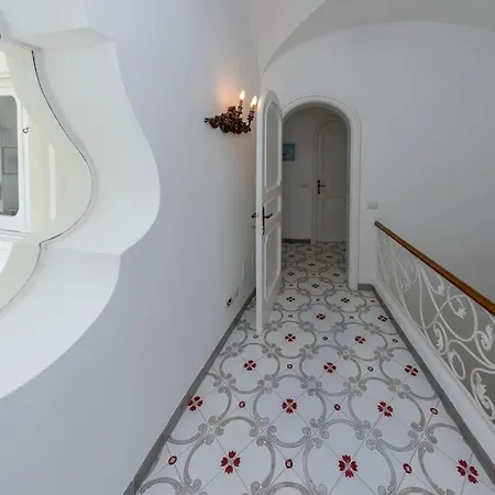 House Rosa Blu קאפרי