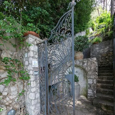 וילה House Rosa Blu