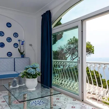 House Rosa Blu * קאפרי